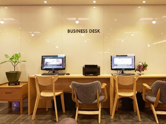 Фото Hotel Skypark Myeongdong II