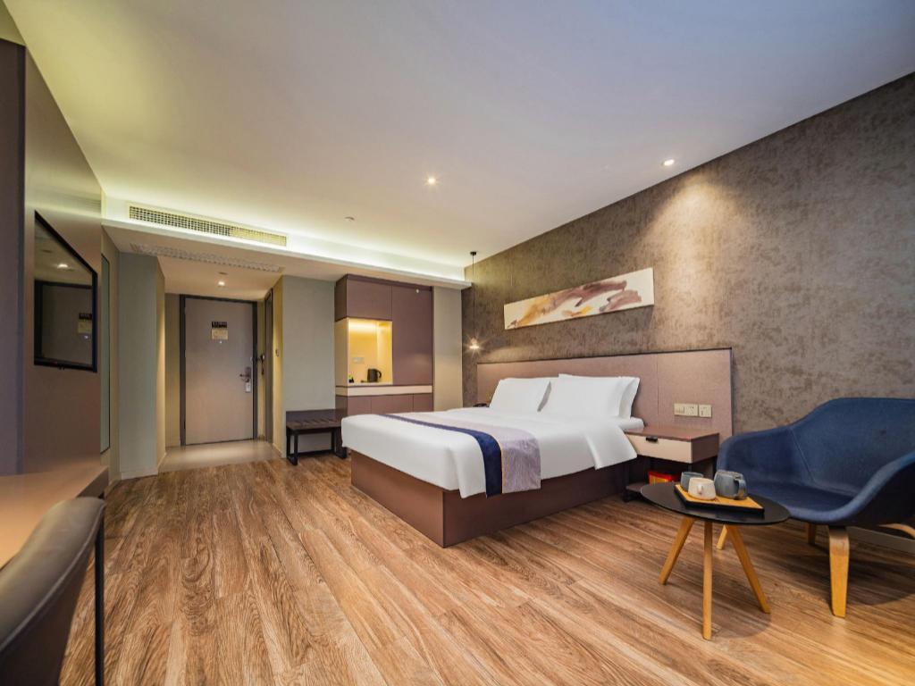 Фото Homeinn Selected Hotel Chengdu Panda Base Zoo Subway Station