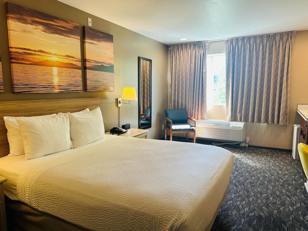 Фото Days Inn by Wyndham Seatac Airport