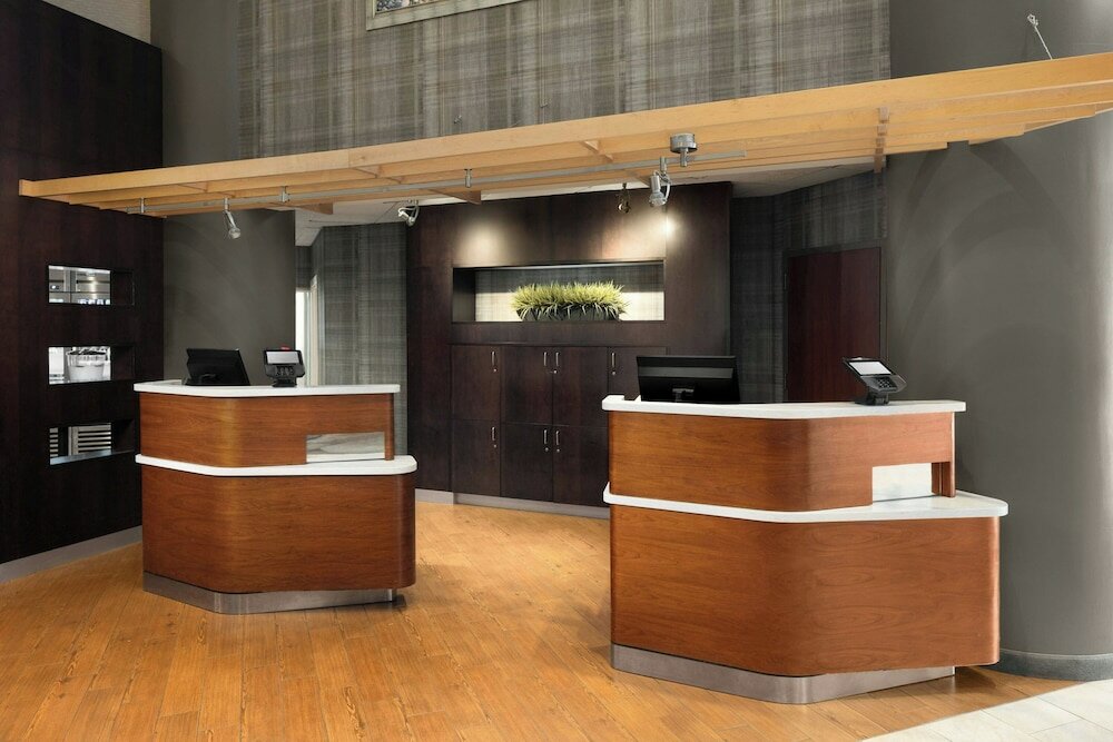 Фото Courtyard by Marriott Long Island MacArthur Airport