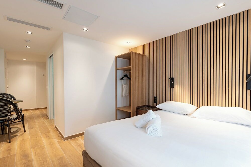 Фото Hotel au Coeur de Republique 