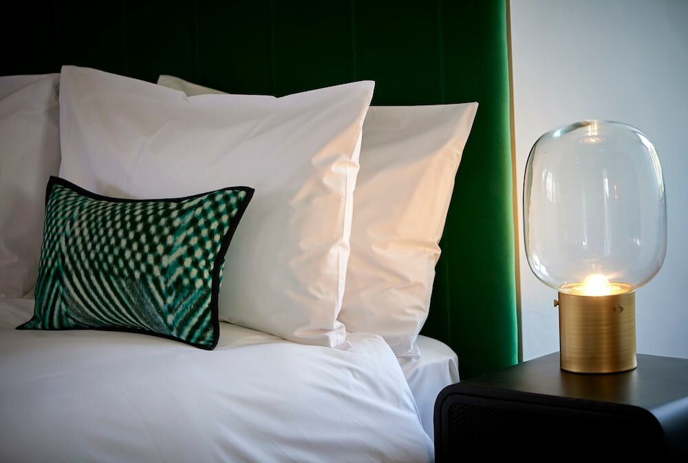 Фото The Lodge Hotel Putney
