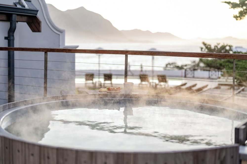 Фото Harbour House Hotel