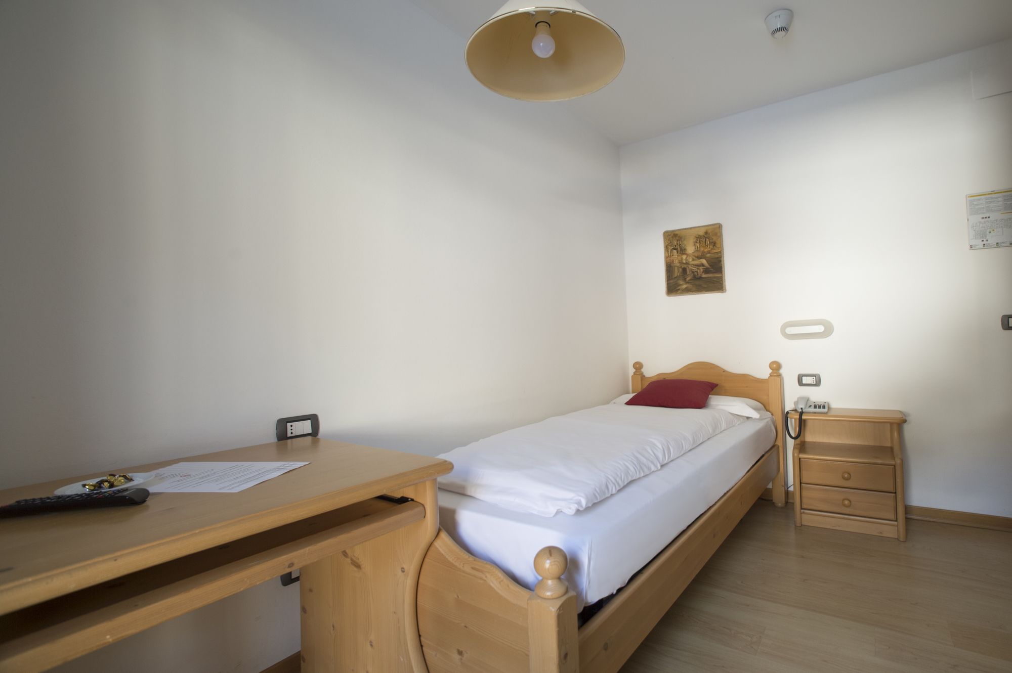 Фото Casteluce Hotel Funivie Pinzolo