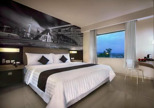 Внешний вид отеля Отель Neo Candi Semarang в Семаранге, фото 3