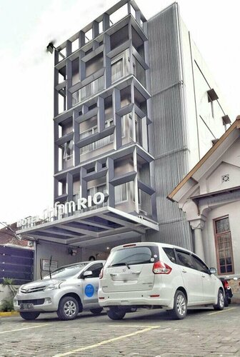 Внешний вид отеля Hotel Dafam Rio в Бандунге, фото 2