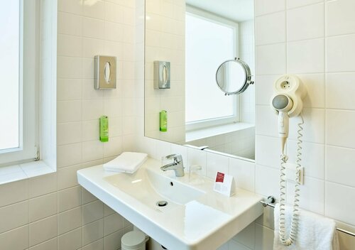 Гостиница Four Points Flex by Sheraton Vienna Hauptbahnhof в Вене