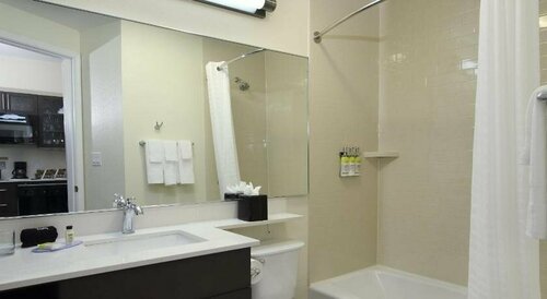Гостиница Candlewood Suites Frisco в Фриско