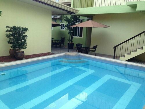 Гостиница Sun Moon Poolside Hotel в Провинции Пампанга