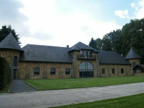 Гостиница Domaine de Ronchinne - Château et Ecuries в Провинции Намюр