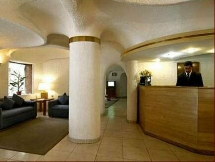 Гостиница Hotel Montecarlo в Сантьяго