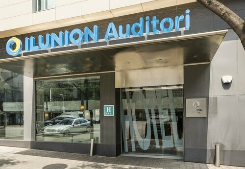 Гостиница Ilunion Auditori в Барселоне
