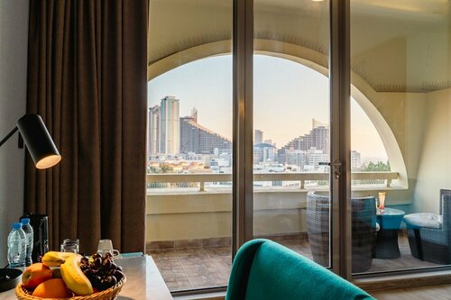 Гостиница Occidental Sharjah Grand в Шардже