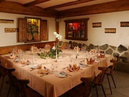 Гостиница Hotel Alphorn Gstaad GmbH в Гштаде