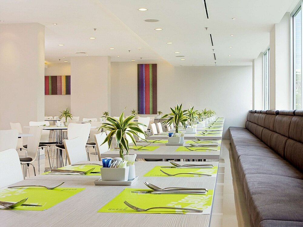 Фото Ibis Bangkok Sathorn