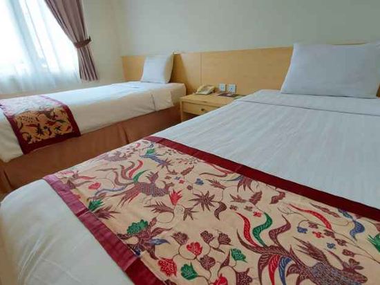 Фото Bekizaar Hotel Surabaya