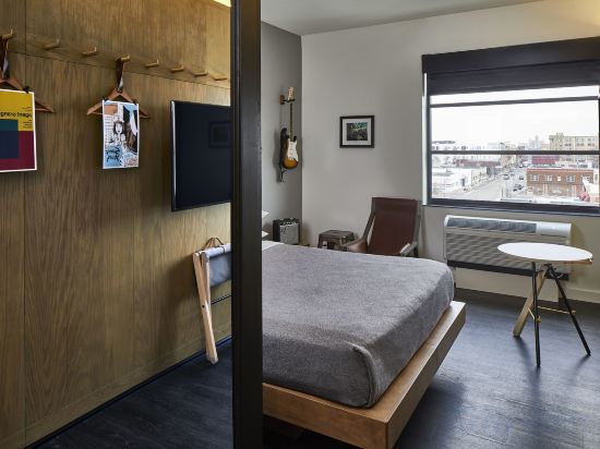 Фото Moxy Minneapolis Uptown