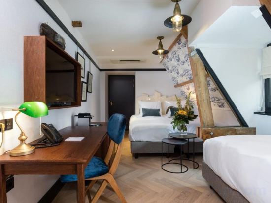 Фото The Hendrick's Hotel