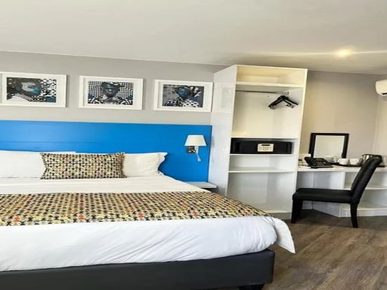 Фото Signature Lux Hotel, by Onomo