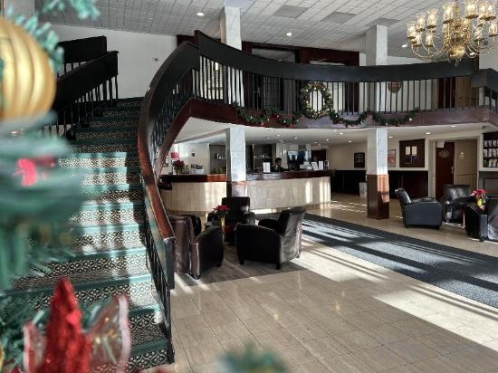 Фото Ramada by Wyndham London