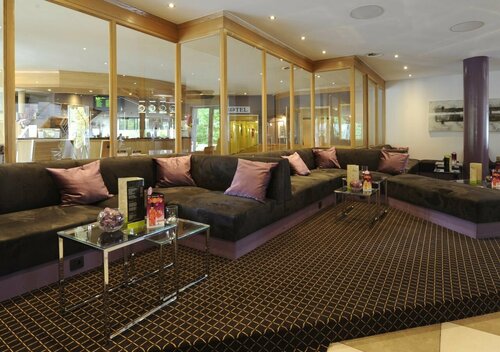 Гостиница Van Der Valk Hotel Charleroi Airport в Шарлеруа