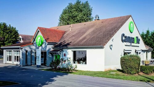 Гостиница Campanile Evry Ouest - Corbeil Essonnes в Корбей-Эсоне