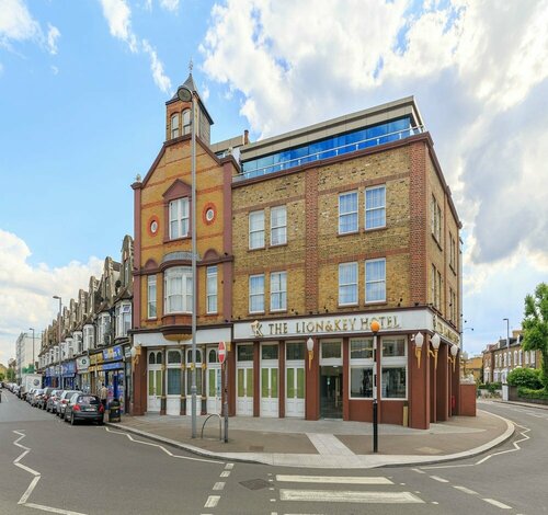 The Lion & Key Hotel