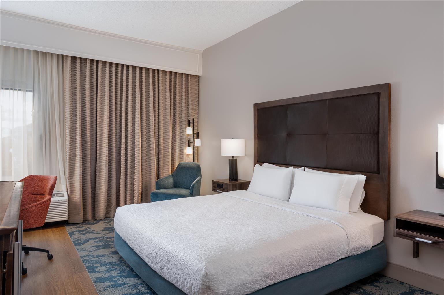 Фото Hampton Inn South Hill