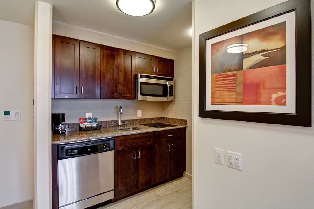 Фото Homewood Suites by Hilton Woodbridge