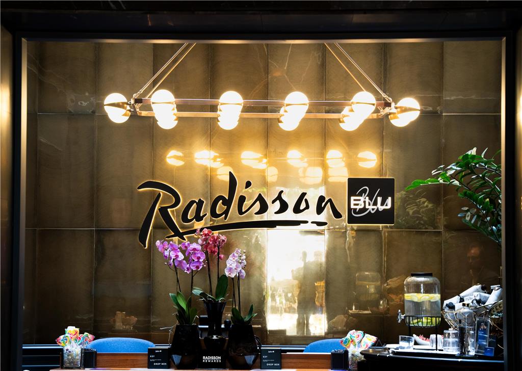 Фото Radisson Blu Hotel, Madrid Prado