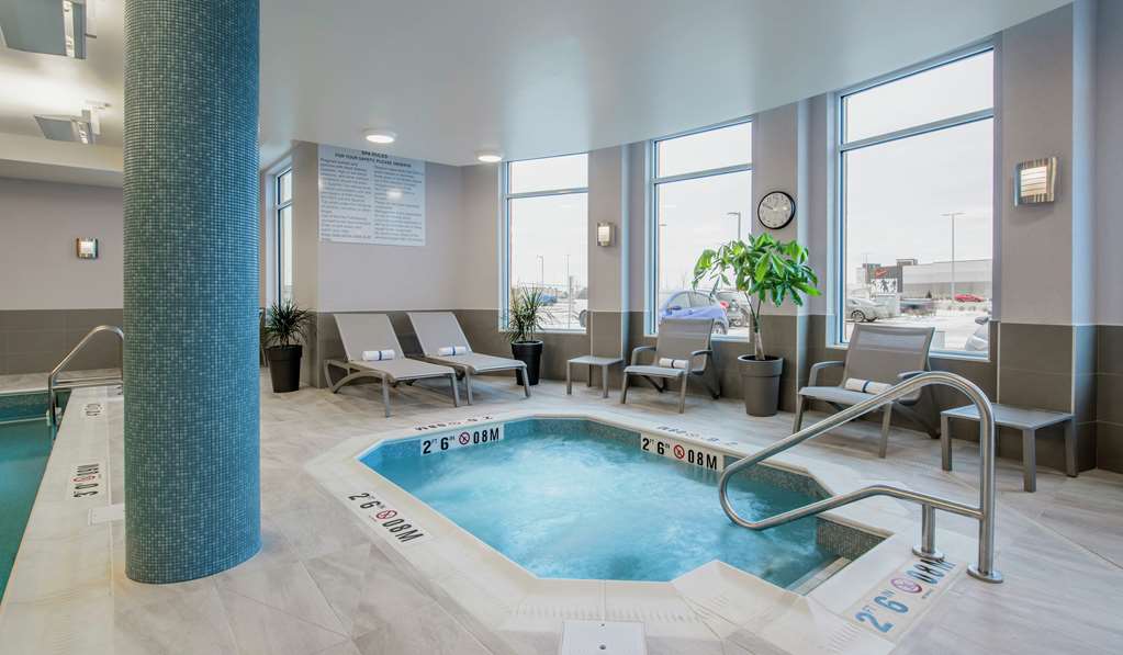 Фото Hilton Garden Inn Winnipeg South