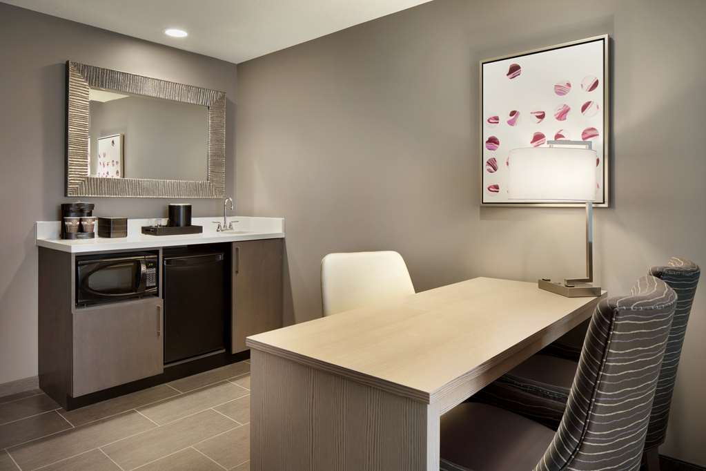 Фото Embassy Suites by Hilton Charlotte Uptown