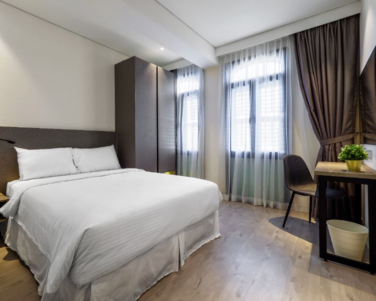 Фото Macallum Central Hotel by Phc