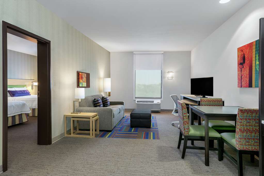 Фото Home2 Suites by Hilton Austin Airport