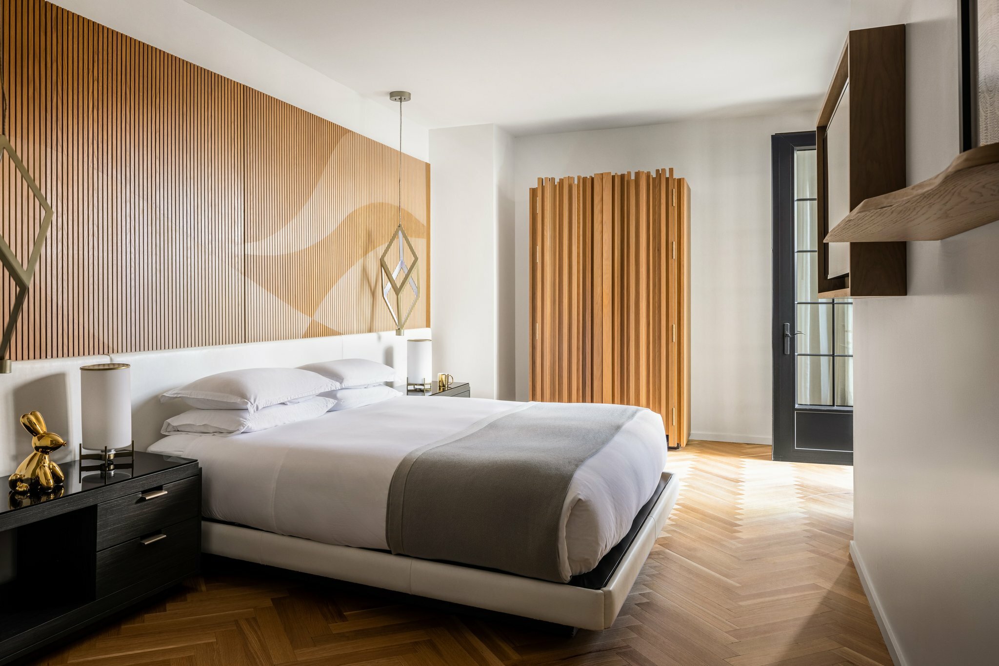 Фото Kimpton La Peer Hotel