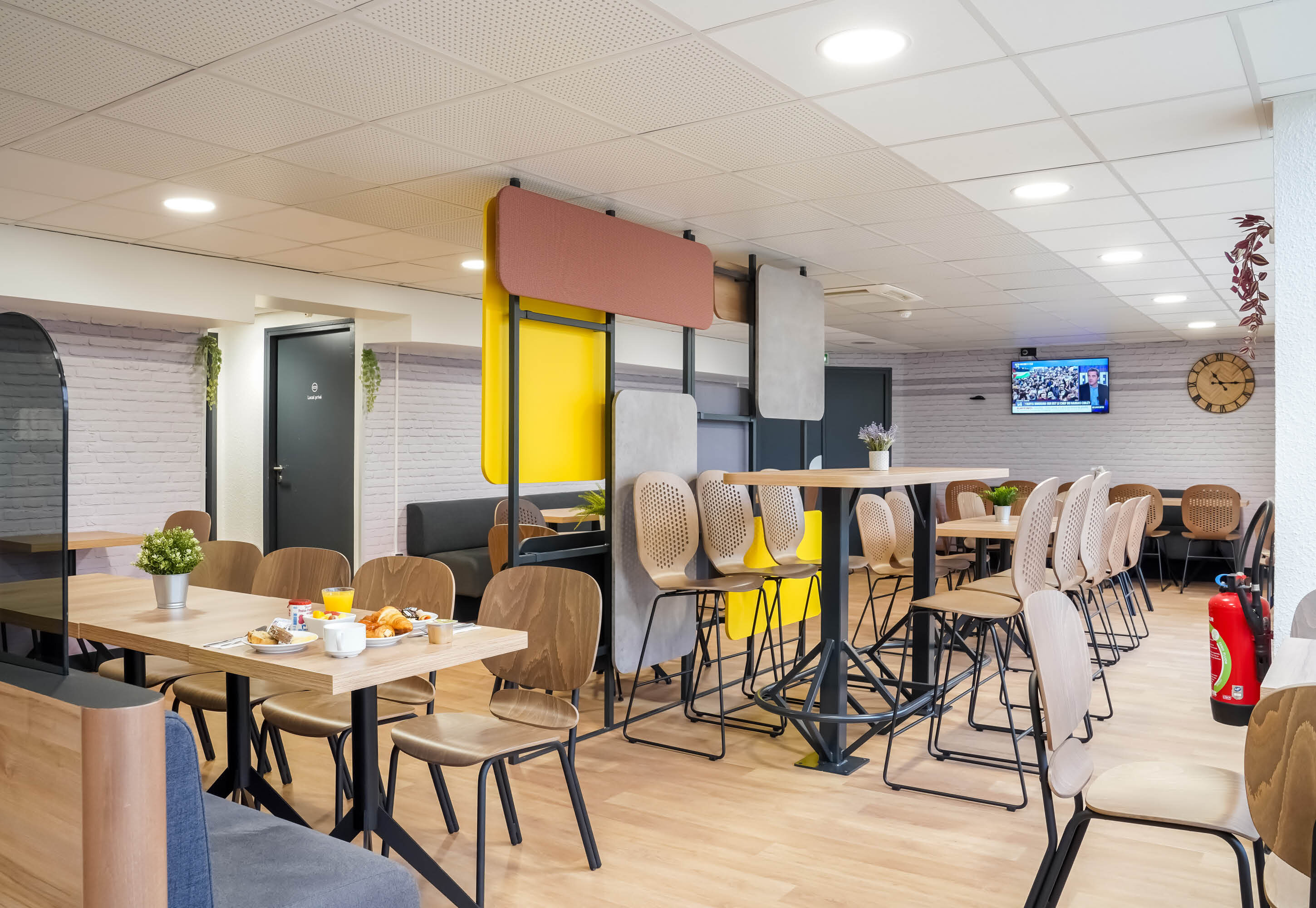 Фото B&b Hôtel Paris Châtillon