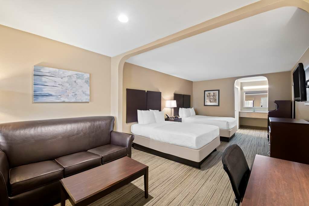 Фото Best Western Cedar Inn