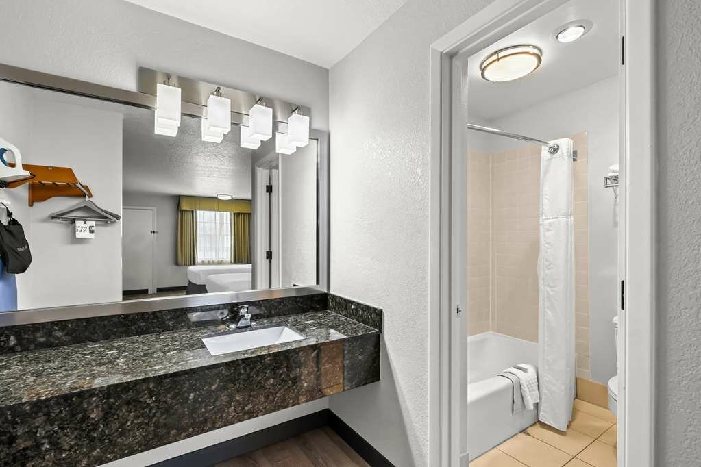 Фото Best Western Horizon Inn