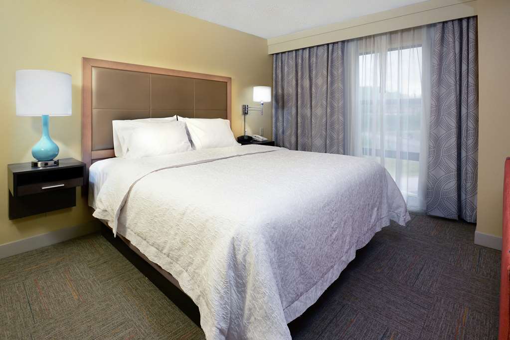 Фото Hampton Inn Martinsville