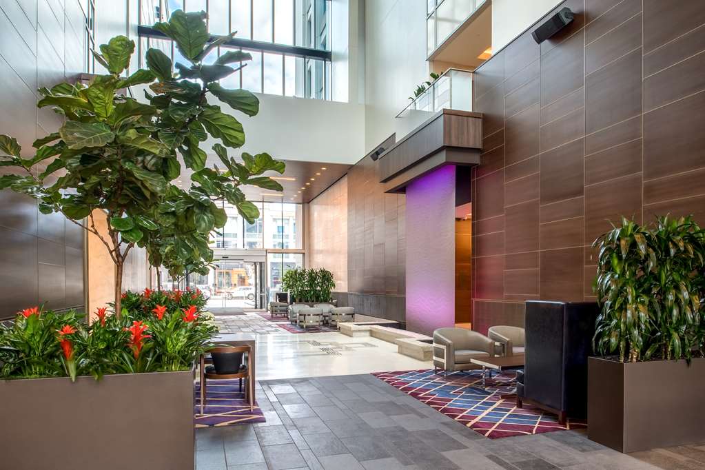 Фото Embassy Suites by Hilton Seattle Downtown Pioneer Square