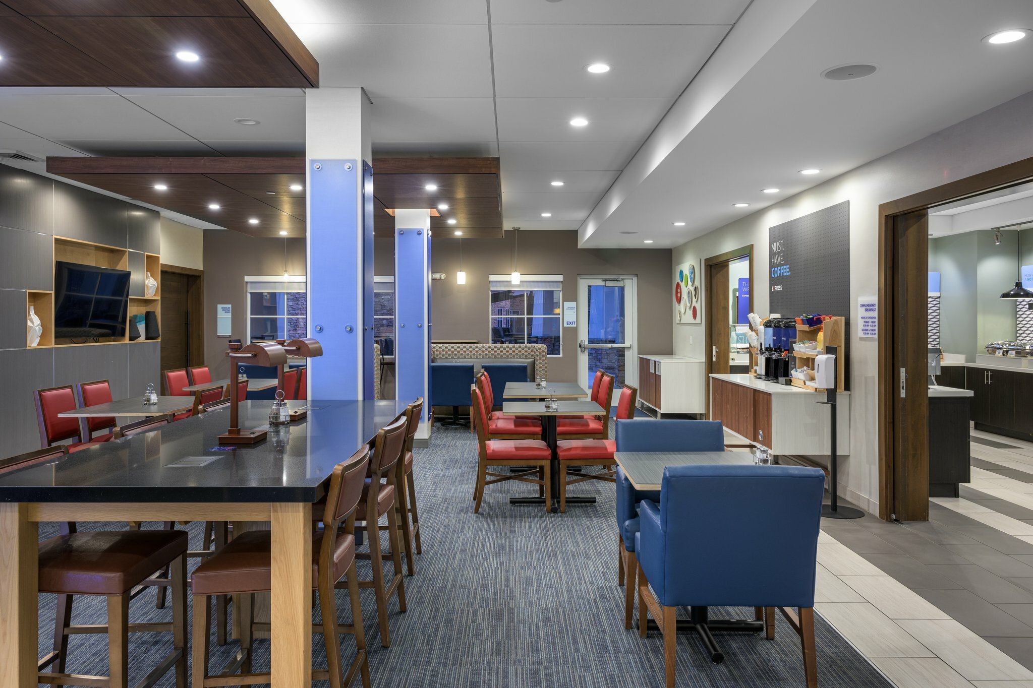 Фото Holiday Inn Express & Suites Phoenix East - Gilbert, an Ihg Hotel