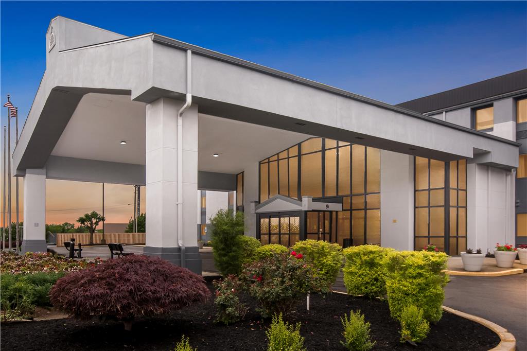 Фото отеля 2