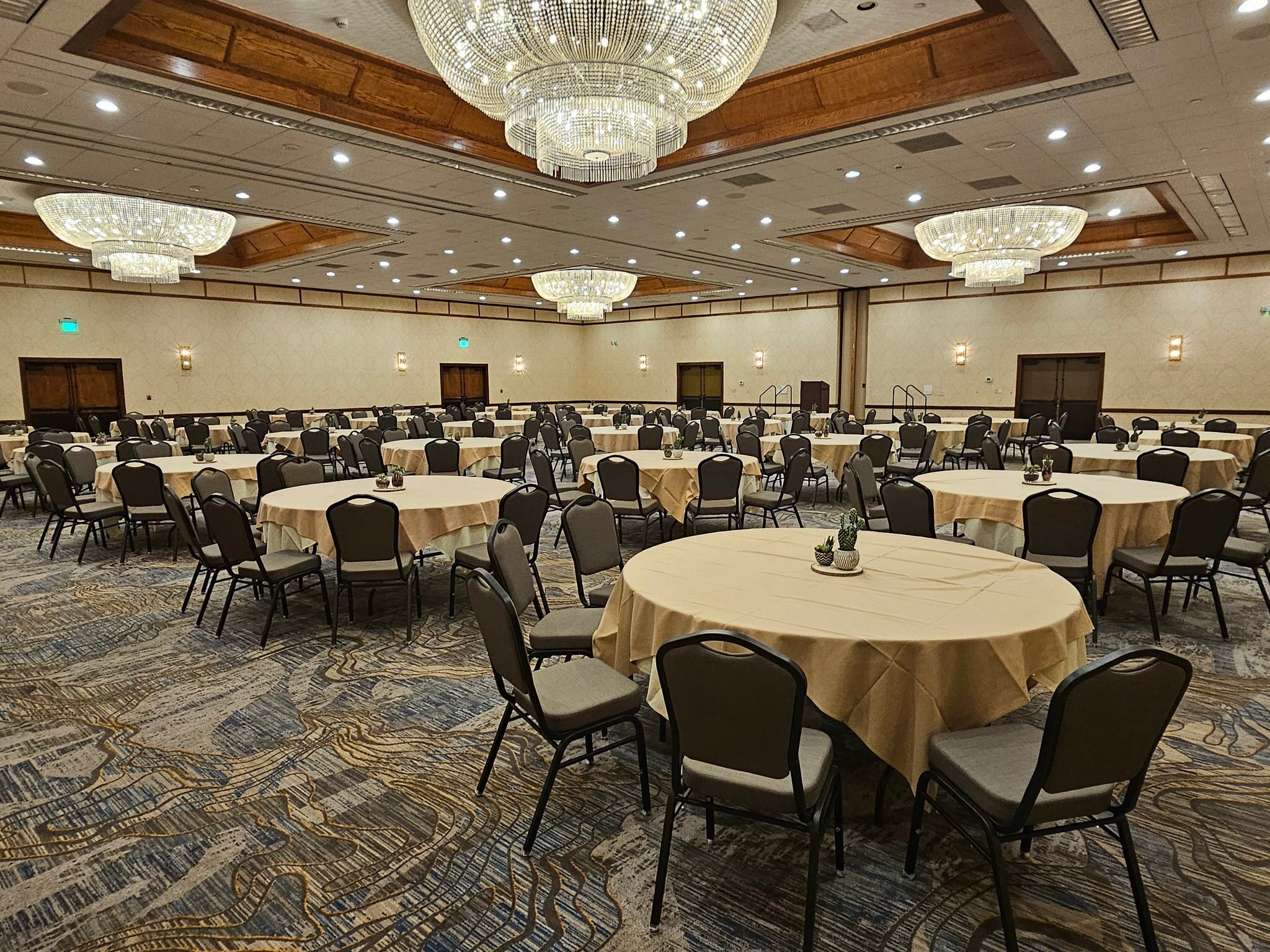 Фото Crowne Plaza Phoenix - Chandler Golf Resort, an Ihg Hotel