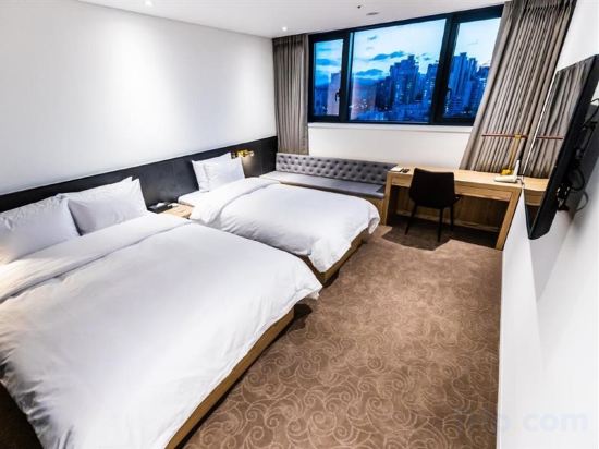 Фото Ashton Hotel