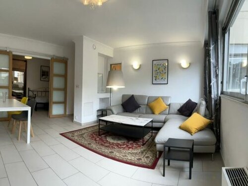 Апартаменты 10 Min Walk To Metro, 2 Bedrooms, La Défense, Parking в Курбевуа