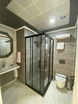 Гостиница Nenessa Hotel в Гюзельюрте