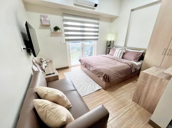 Hotel Cozy, Modern and Homey, The Bliss Studio, Iloilo City, photo