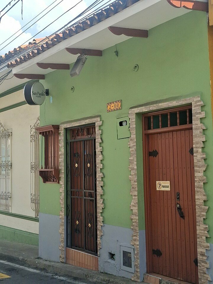 Pizzeria San Paulin Pizzería, Cali, photo
