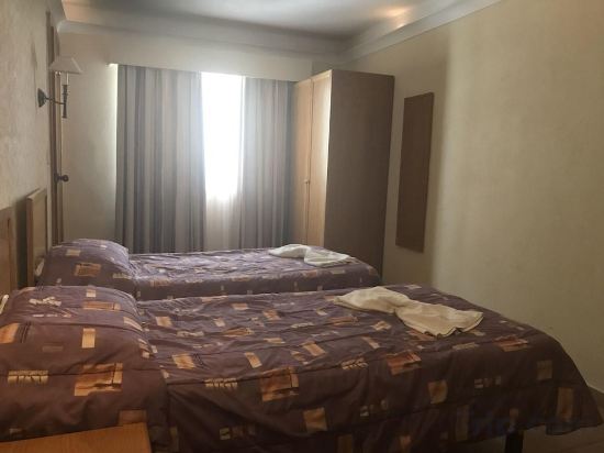 Фото The Windsor Hotel