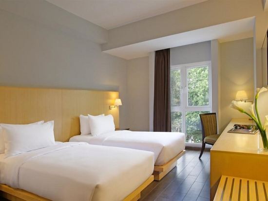 Фото Hotel Santika Mataram - Lombok